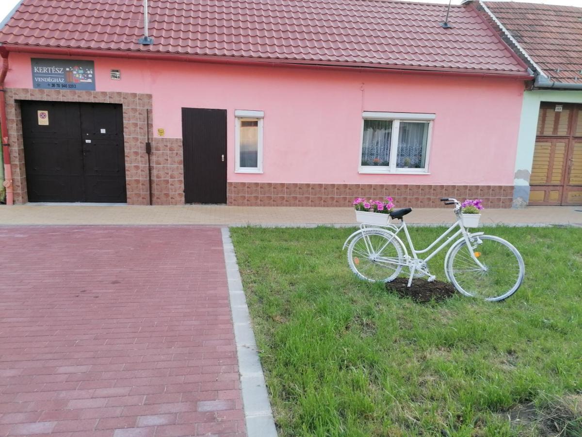 Kertész Vendégház Eger Esterno foto