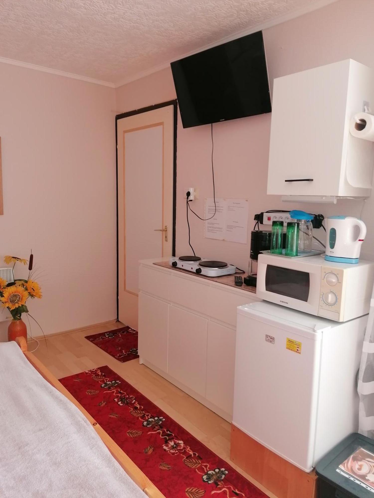 Kertész Vendégház Eger Esterno foto